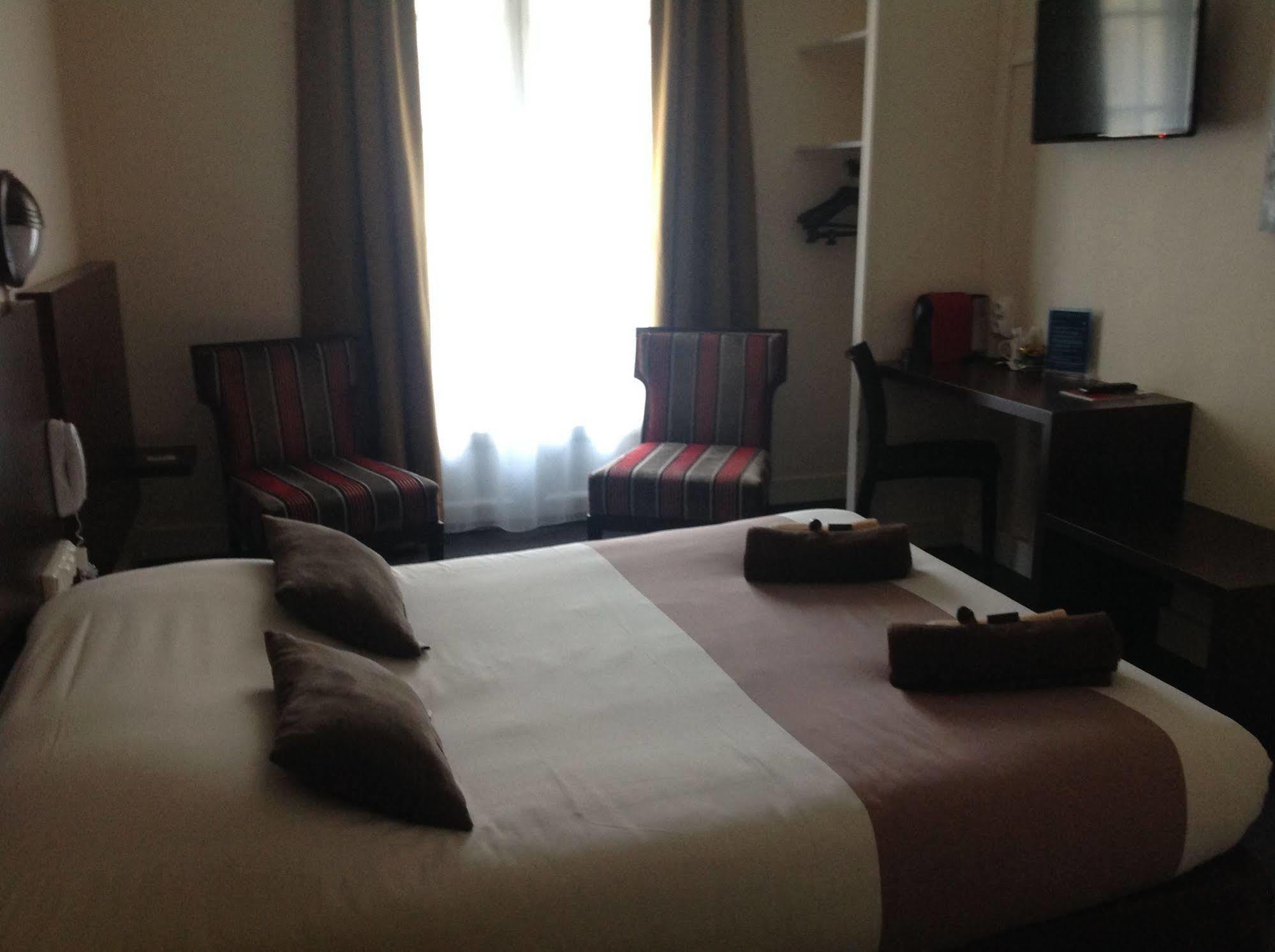 Hotel De La Paix Caen Zewnętrze zdjęcie